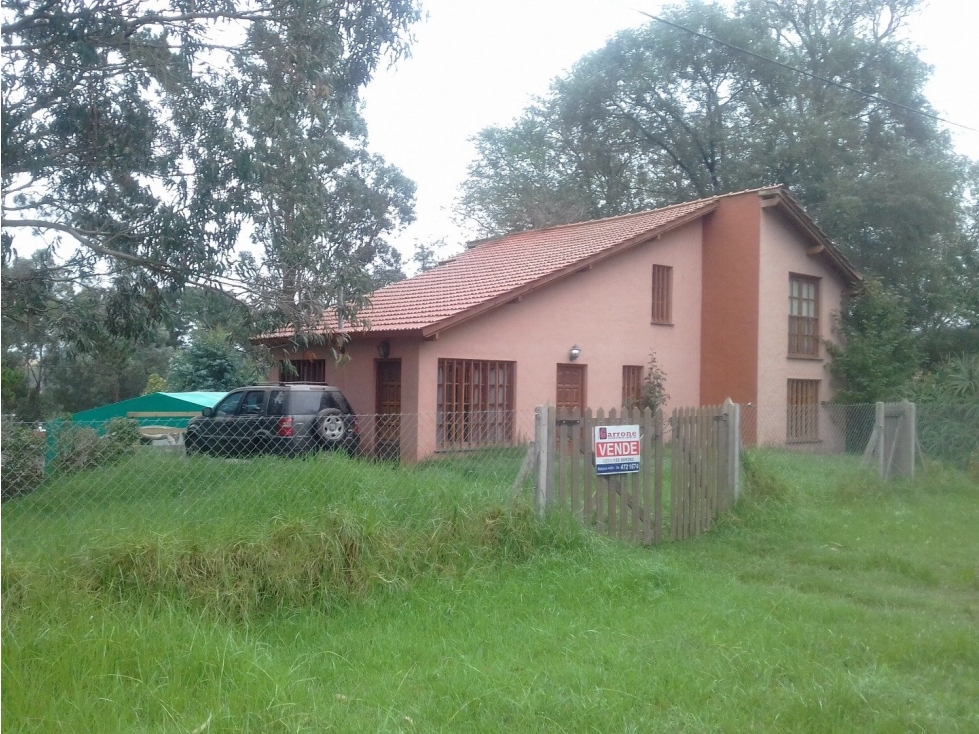 CHALET SIERRA DE LOS PADRES CON PILETA