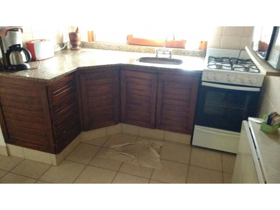 BARRIO ALFAR: AMPLIO CHALET A 100 MTS DE LA COSTA — foto 6