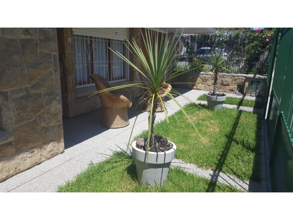 MOGOTES; MUY LINDO CHALET 3 AMB C/ DEPENDENCIA — foto 2