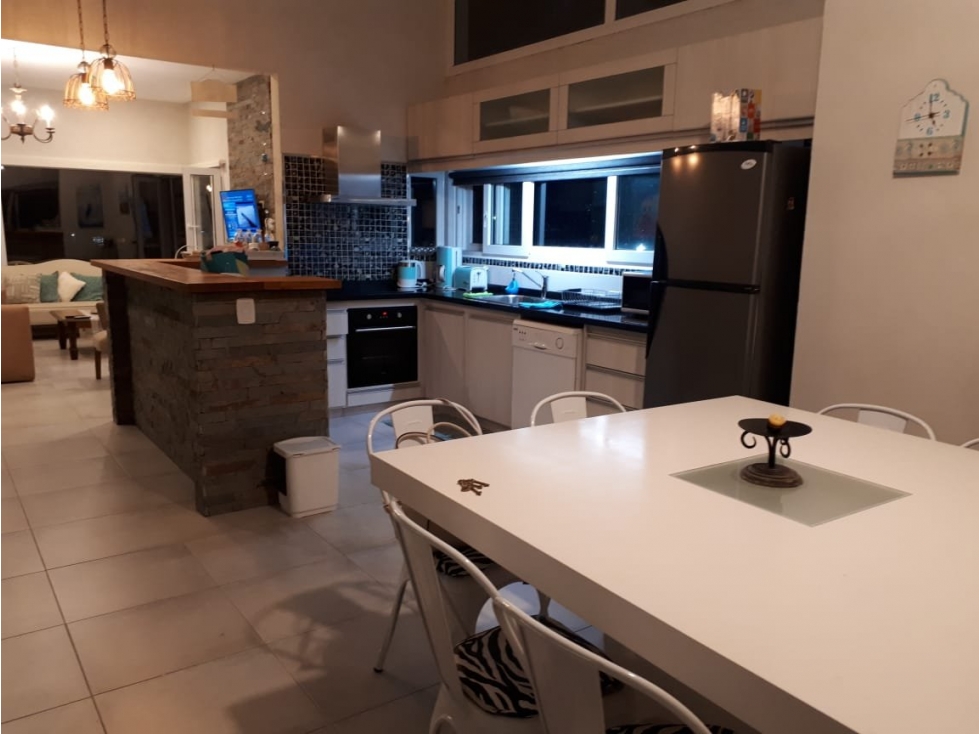 Hermosa casa en ecxelente zona de Valeria - 3