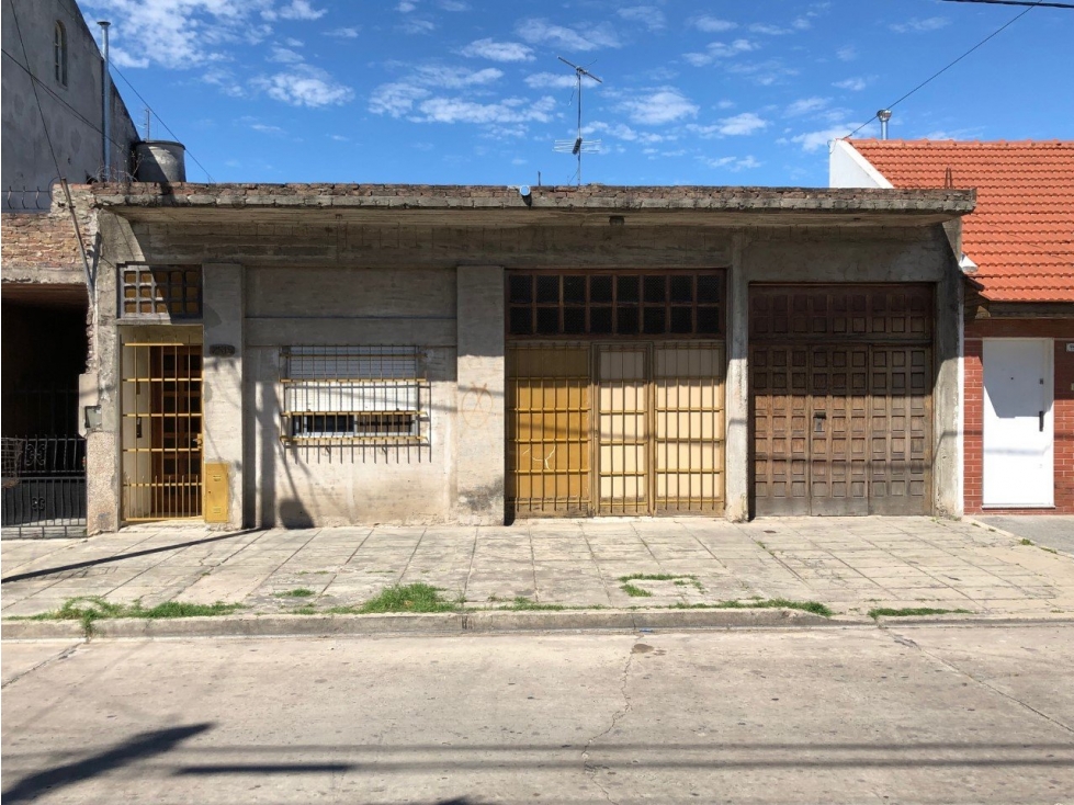 ALICANTE 2515, entre Cerviño y Malabia, Isidro Casanova