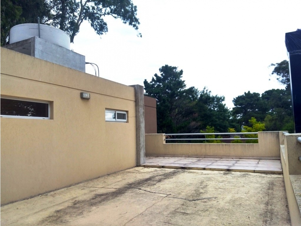 Hermosa casa en excelente zona en Valeria del mar - 2