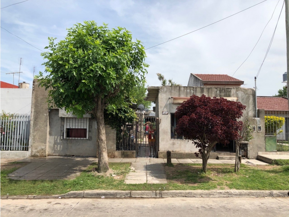 CISNEROS 5459, entre cetigne y Rucci, Isidro Casanova