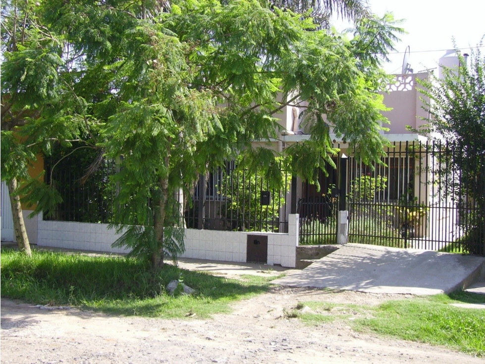 ALBARELLOS 4176, entre Montgolfier y Huemul, Isidro Casanova — foto 2