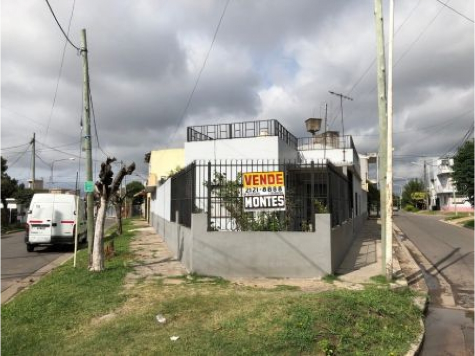 CASTAÑÓN 44, esquina Luján, Isidro Casanova — foto 2