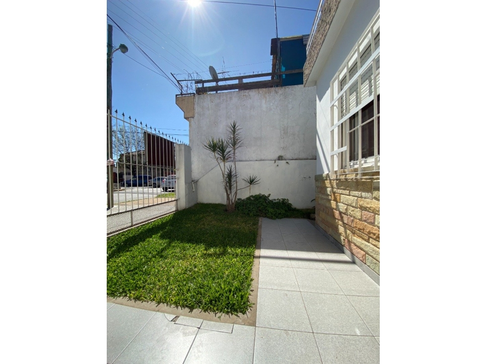 RAMON CARRILLO 6116, entre Cristianía y París, Isidro Casanova — foto 2