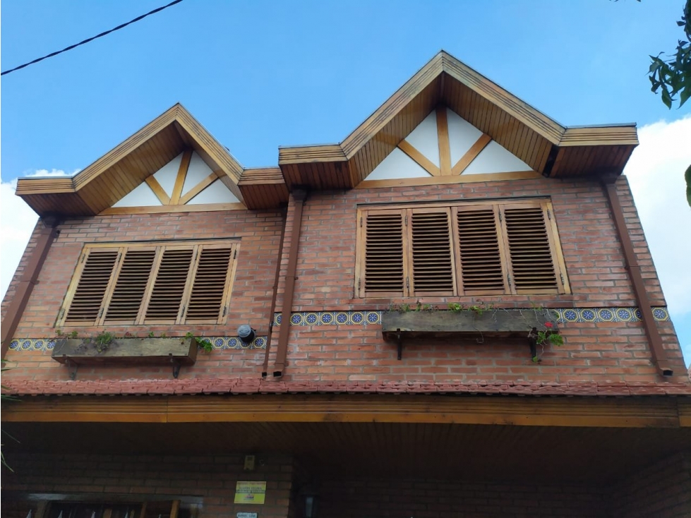 MANUEL LEIVA 2379, entre Fitz Roy y Cerviño, San Justo - 3