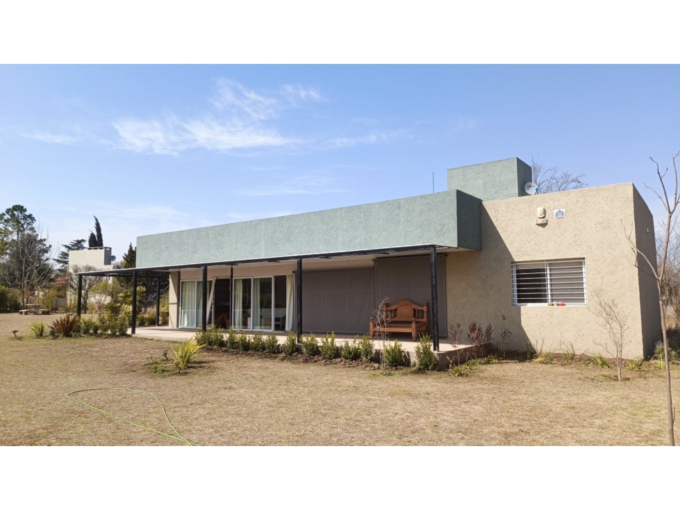 SE VENDE CASA EN EL CORCOVADO - VALLE DE CALAMUCHITA - 1