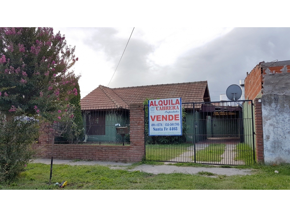 Chalet 3 amb. con parque - Rafael del Riego y Av. Vertiz - 2
