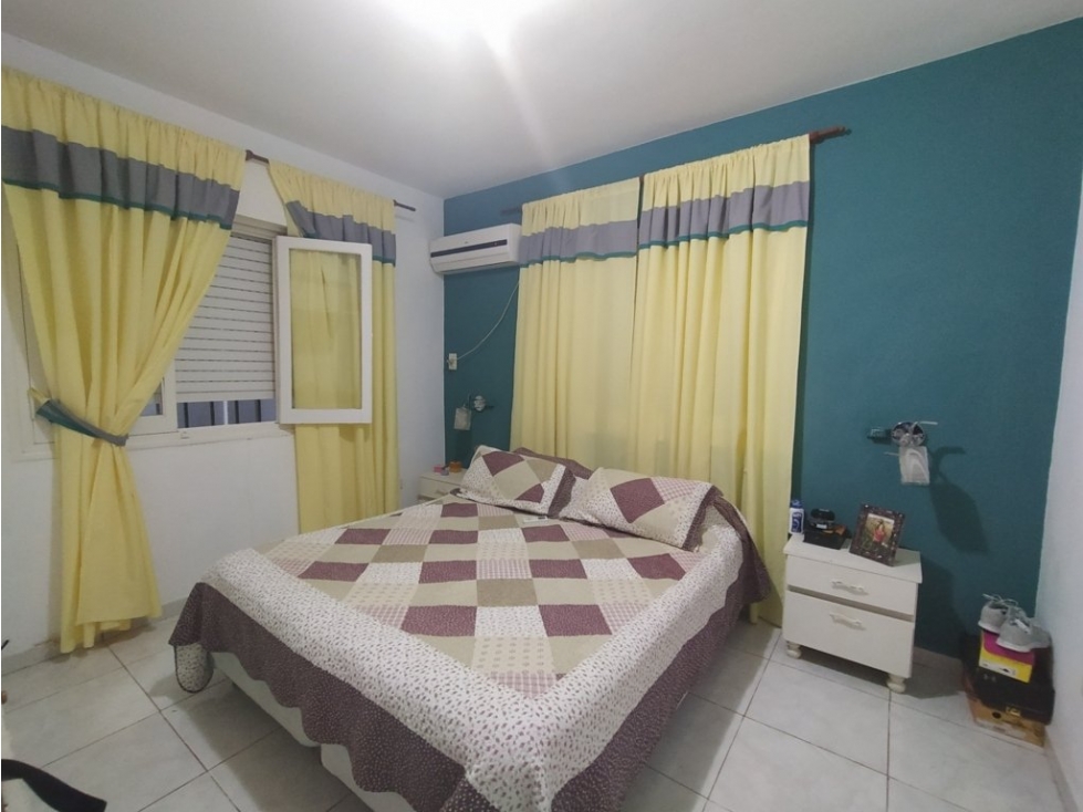 DISTINGUIDA CASA ZONA AV RADEMACHER Y MONTEAGUDO Cod C655 - 3
