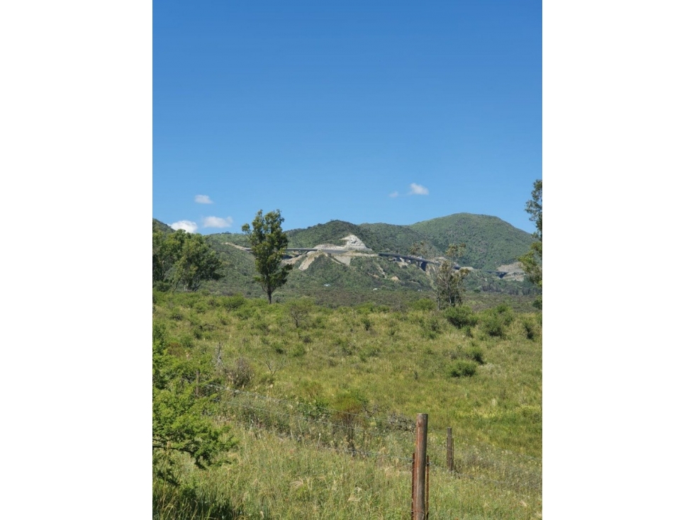 Lote en venta Las Jarillas con escritura cercano carlos paz - 2