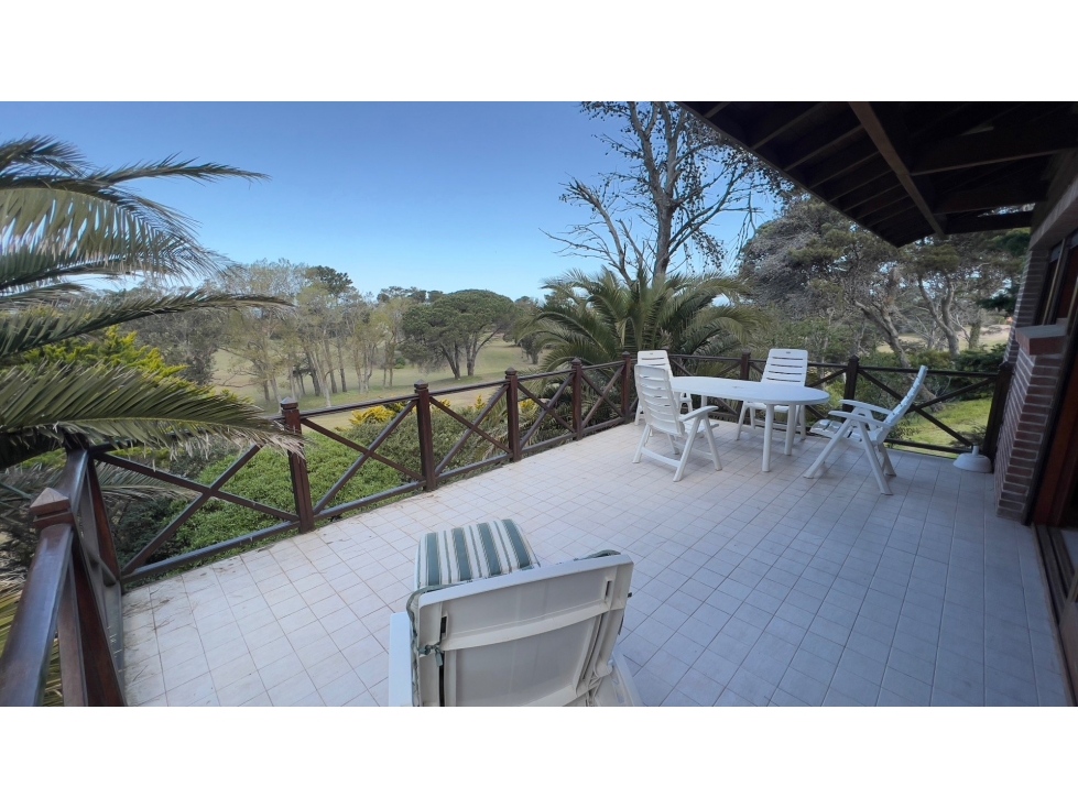 3 DORMITORIOS (2 SUITES) EN EL GOLF — foto 3