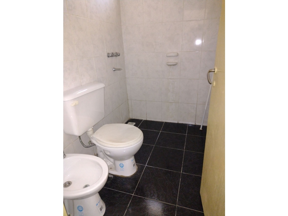 VENDO CHALET HOSTEL + 4 DEPARTAMENTOS - 2