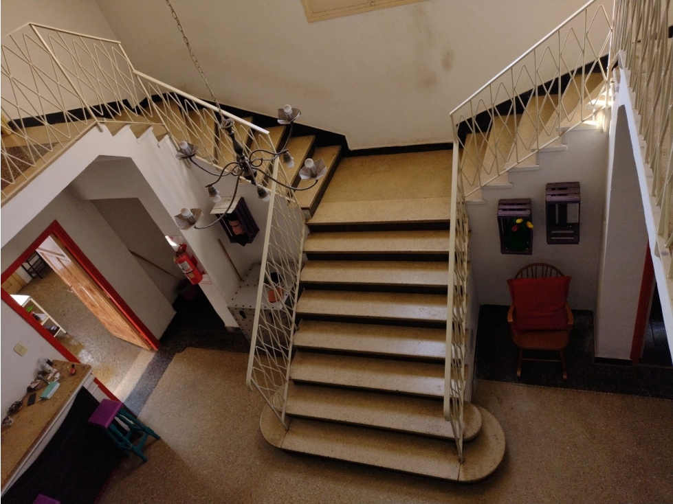 VENDO CHALET HOSTEL + 4 DEPARTAMENTOS - 4