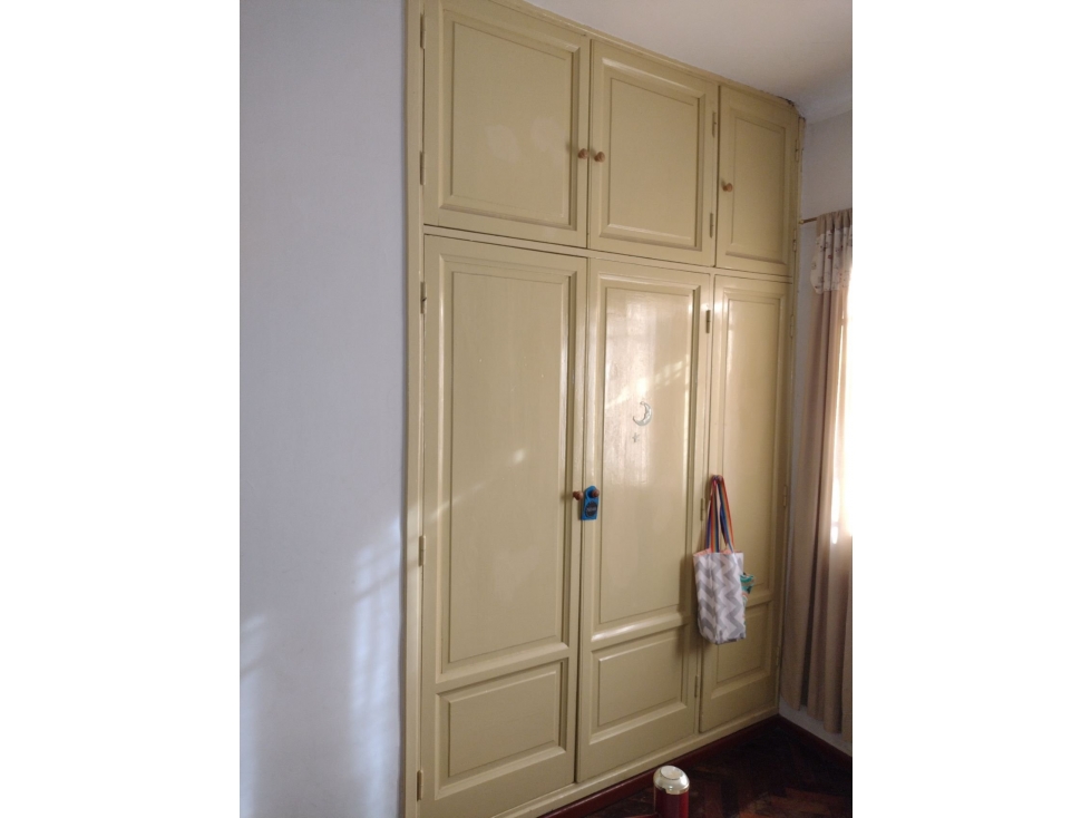 VENDO CHALET HOSTEL + 4 DEPARTAMENTOS - 5