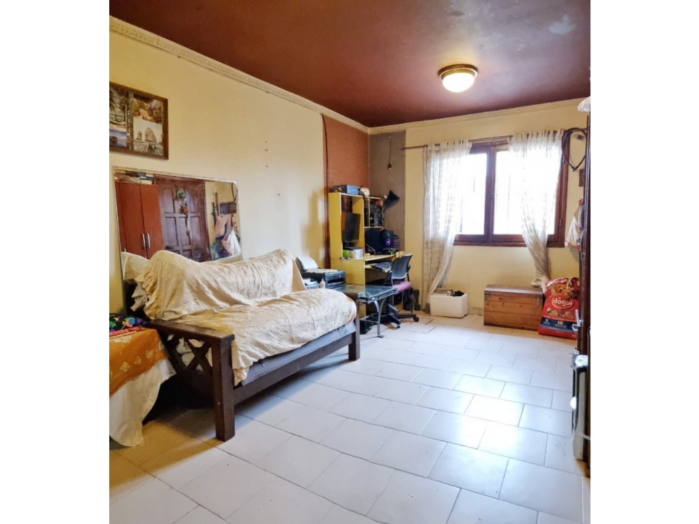 Casa 3 ambientes con patio- Dante Alighieri bis y Juan A. Peña — foto 4