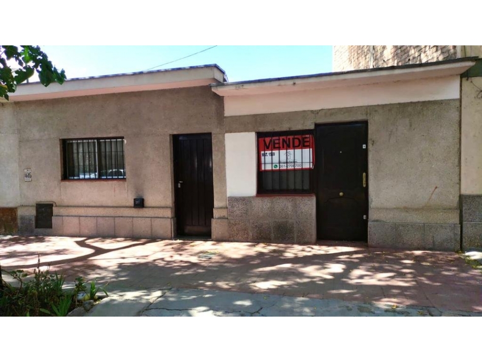 VENTA DE CASA DE MATERIAL EN VILLA HIPÓDROMO, GODOY CRUZ- MZA. - 2