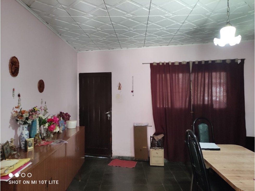 VENTA DE CASA DE MATERIAL EN VILLA HIPÓDROMO, GODOY CRUZ- MZA. - 3