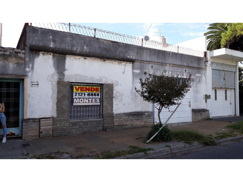 CASA EN CASANOVA CENTRO