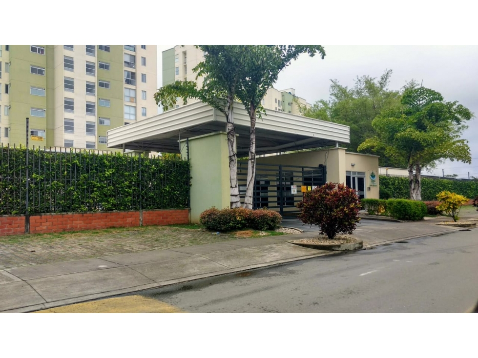 VENDO APARTAMENTO LAGOS DE VERDE ALFAGUARA