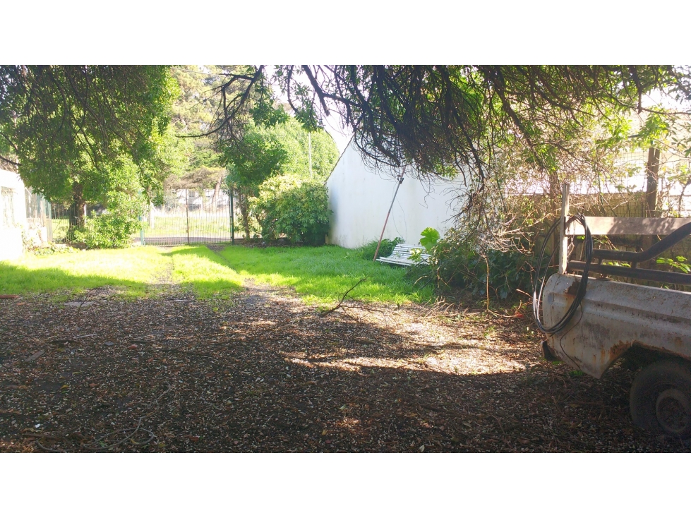 Lote Con Cochera Faro Norte