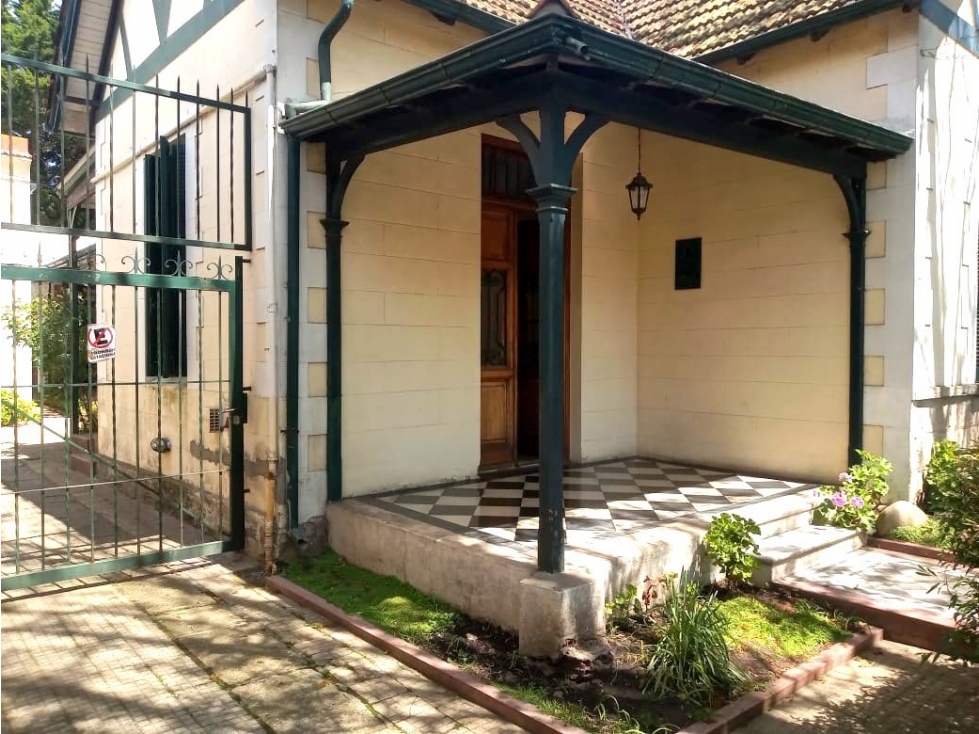VENTA / CHALET / CASONA ANTIGUA / 7 AMBIENTES / LA PERLA MAR DEL PLATA - 4