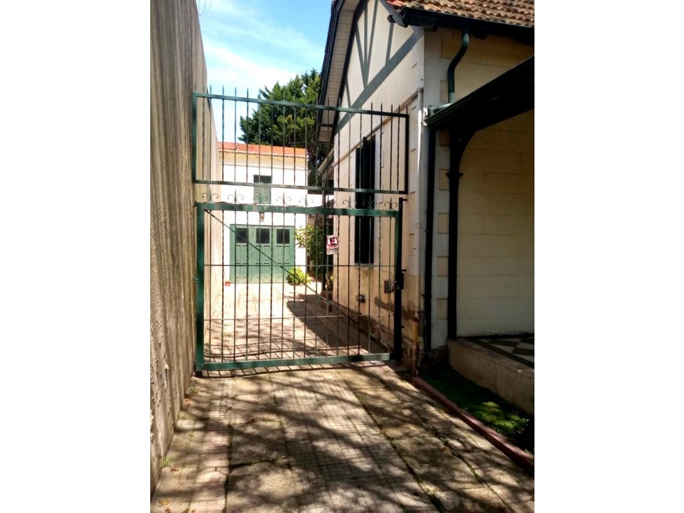 VENTA / CHALET / CASONA ANTIGUA / 7 AMBIENTES / LA PERLA MAR DEL PLATA - 5