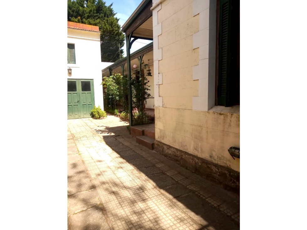 VENTA / CHALET / CASONA ANTIGUA / 7 AMBIENTES / LA PERLA MAR DEL PLATA - 6