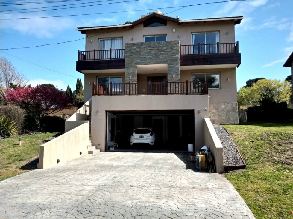 VENTA / CHALET DE CUATRO AMBIENTES / SIERRA DE LOS PADRES - 1