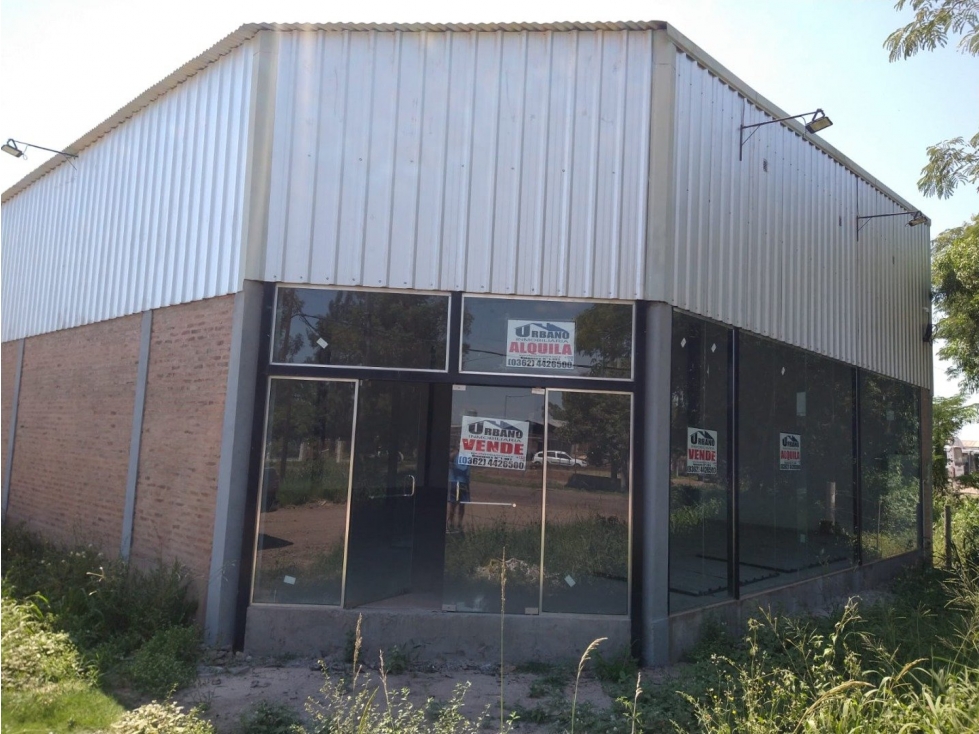 LOCAL COMERCIAL EN AV USHUAIA 2650 - 1