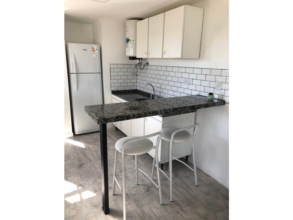 VENTA - CASA QUINTA BARRIO LORETO - JÁUREGUI - 2 AMBIENTES - 4