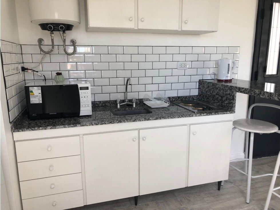 VENTA - CASA QUINTA BARRIO LORETO - JÁUREGUI - 2 AMBIENTES - 5