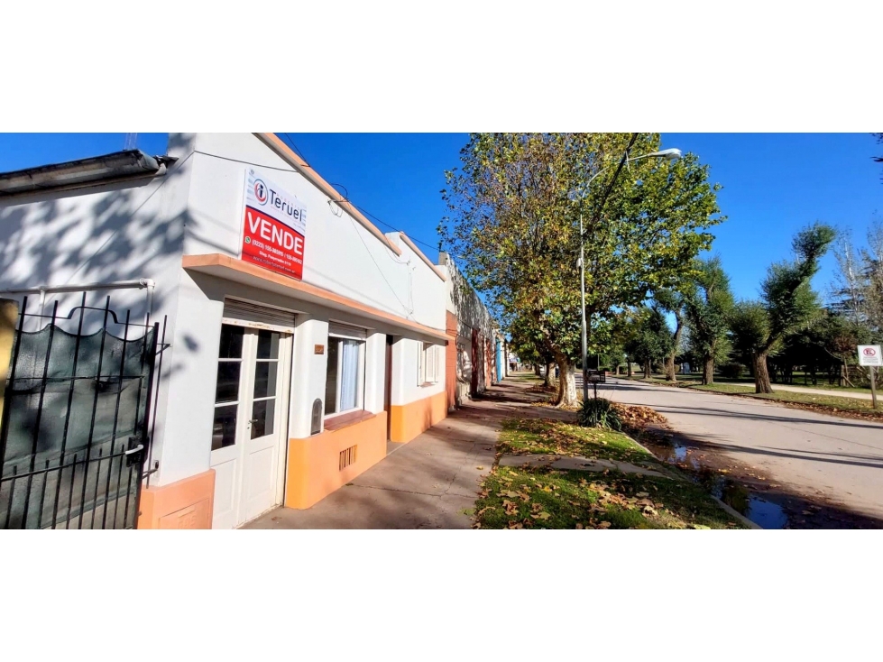 En venta amplia propiedad (Casa + PH) en lote propio. APTO CREDITO - 4
