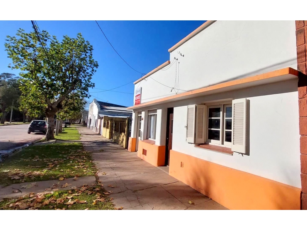 En venta amplia propiedad (Casa + PH) en lote propio. APTO CREDITO - 6