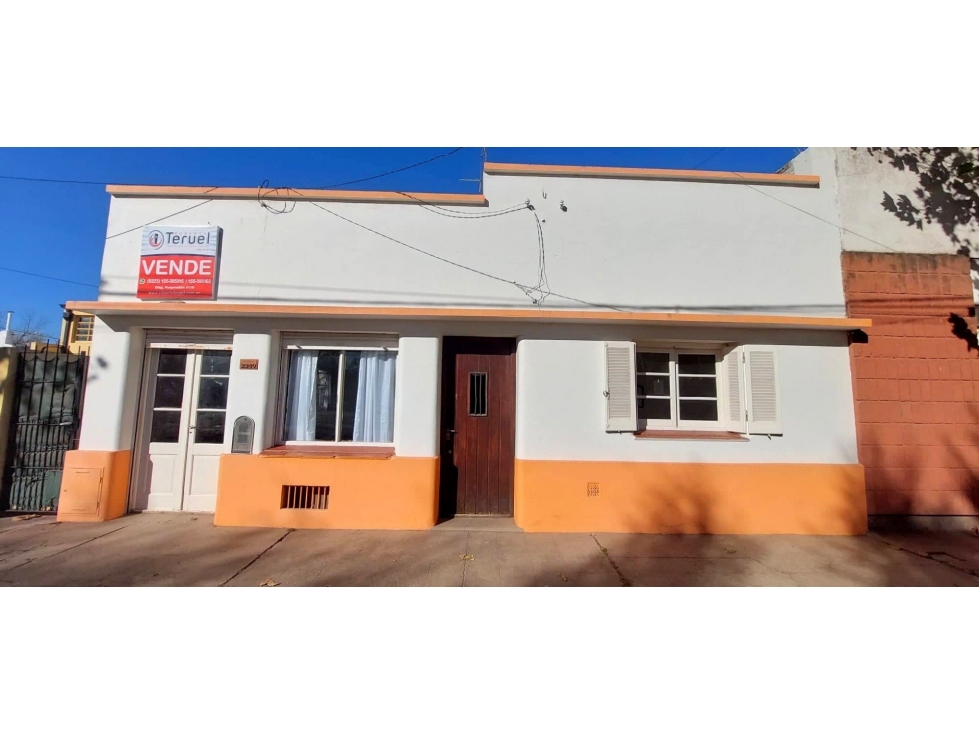 En venta amplia propiedad (Casa + PH) en lote propio. APTO CREDITO - 1