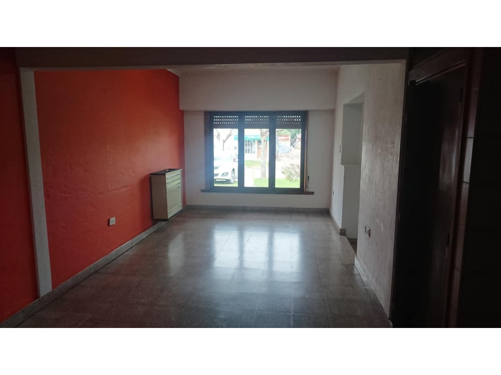Se vende hermosa propiedad en block sobre excelente ubicación. - 6