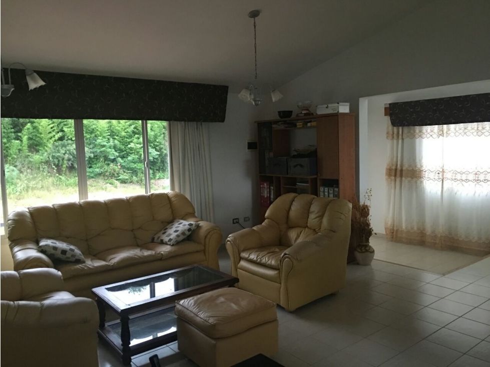 VENTA - casa AMOBLADA con pileta, en Villa Del Lago, VILLA CARLOS PAZ