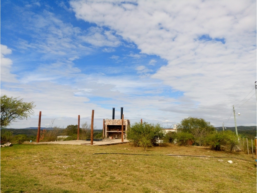 Excelente lote en Tanti con vista. Flor Serrana. Escritura y serv. - 1