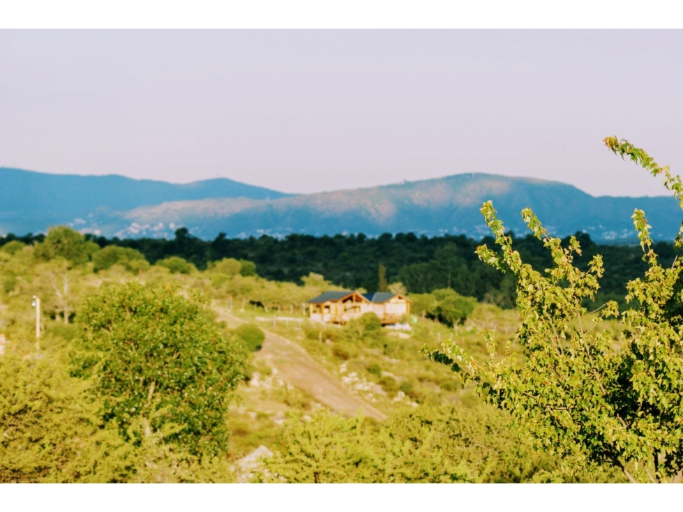 Villa Flor Serrana. Tanti Lote con servicios y escritura a mts del río - 3