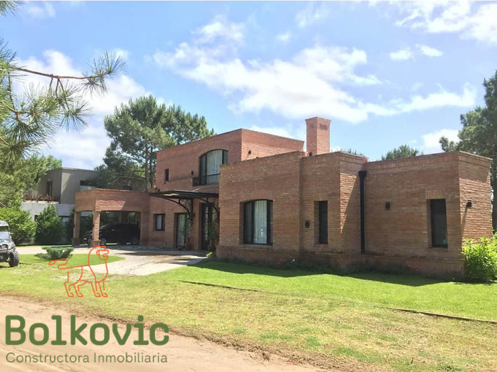 LA HERRADURA - CASA EN VENTA - BOULEVARD.