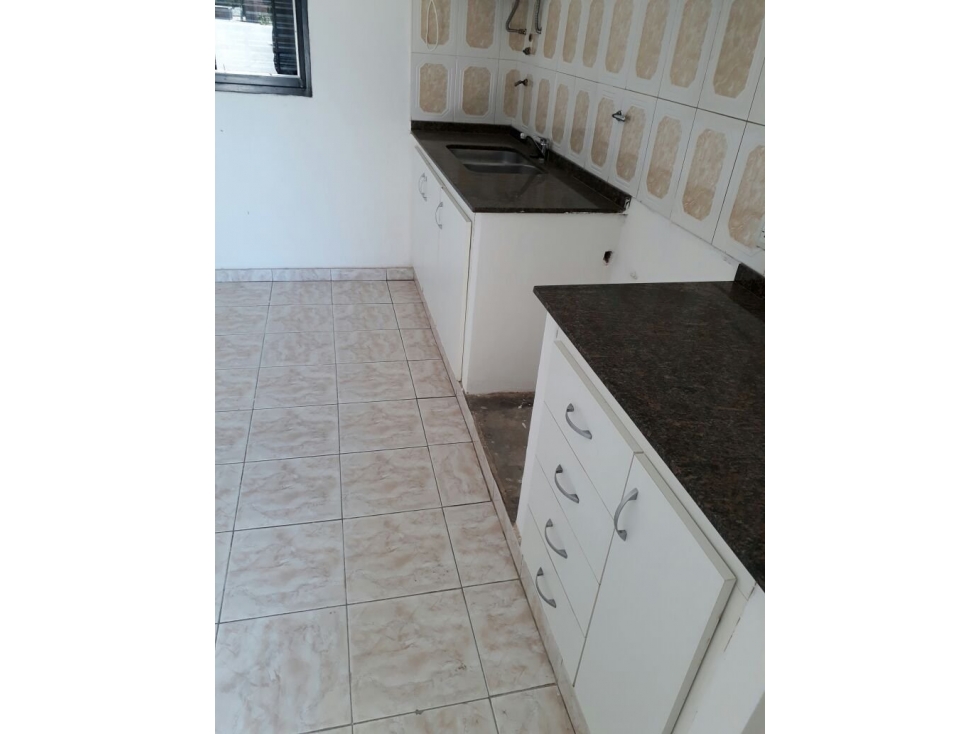 B° LICEO. COMPRA 4 DPTOS CON UN SOBRANTE DE TERRENO — foto 4