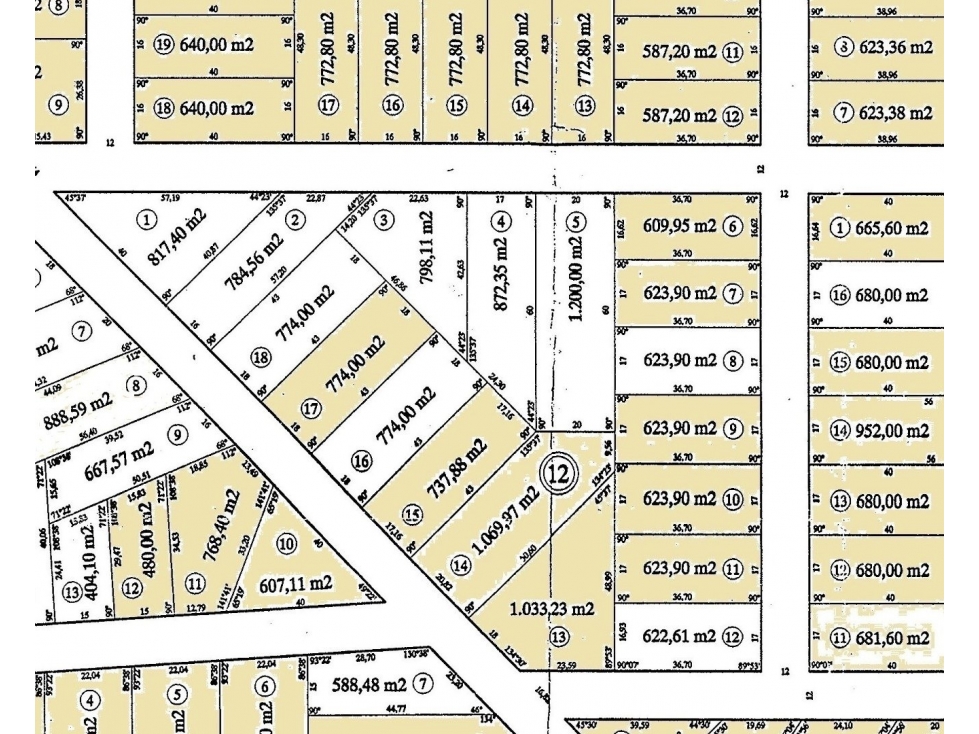 Lote plano y arbolado de 1200 m2 en Villa Flor Serrana.Tanti. - 5