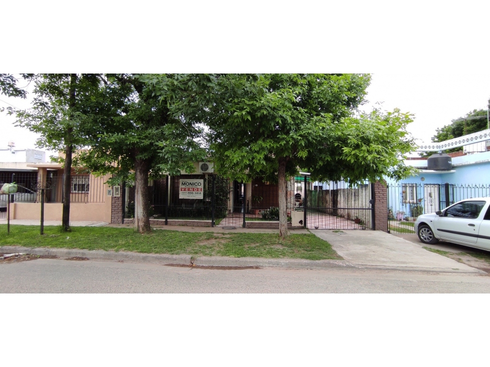 venta casa 3 amb con pileta paso del rey — foto 5