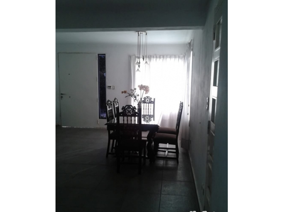 VENDO ESPECTACULAR CHALET ESTILO CALIFORNIANO a metros de la costanera - 6