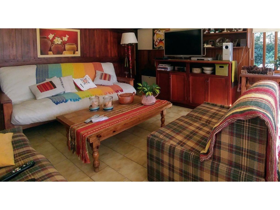 Chalet en Venta, 5 amb jardín, quincho y garaje, zona constitución. — foto 6