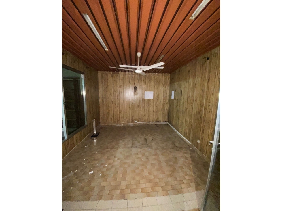 Local en venta Sobre Avenida Colon con salida a Diagonal Alvarez — foto 4