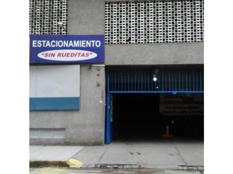 ALQUILER COCHERAS CUBIERTAS ZONA TRIBUNALES / MACROCENTRO