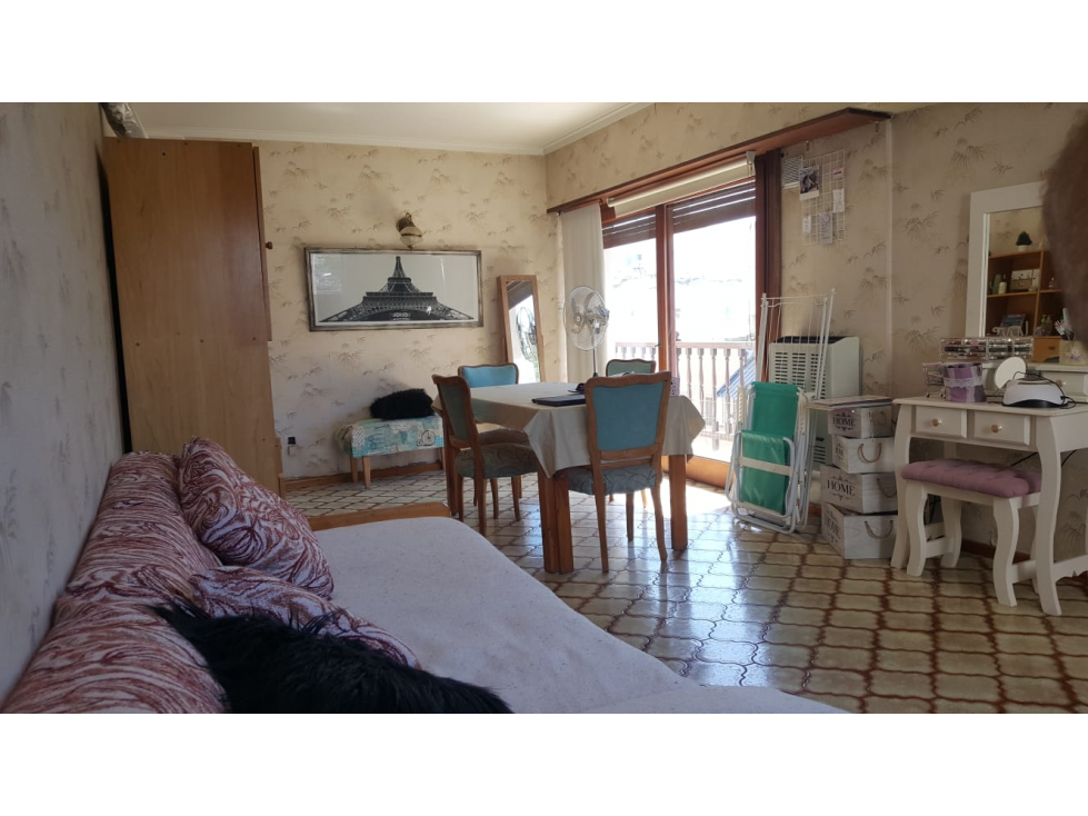 Departamento 2 amb con cochera. La Perla