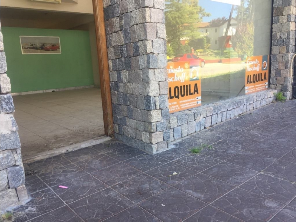 LOCAL EN VENTA, SOBRE AVENIDA BS AS! - 1