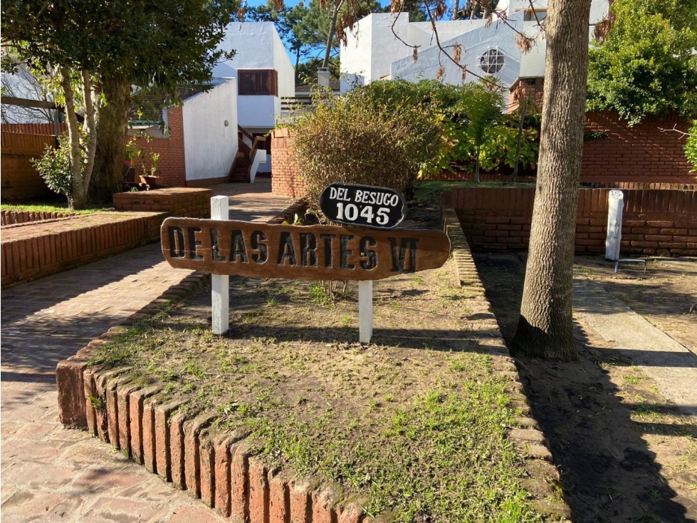 Duplex en Pinamar. 3 ambientes, Patio y Parrilla - 1